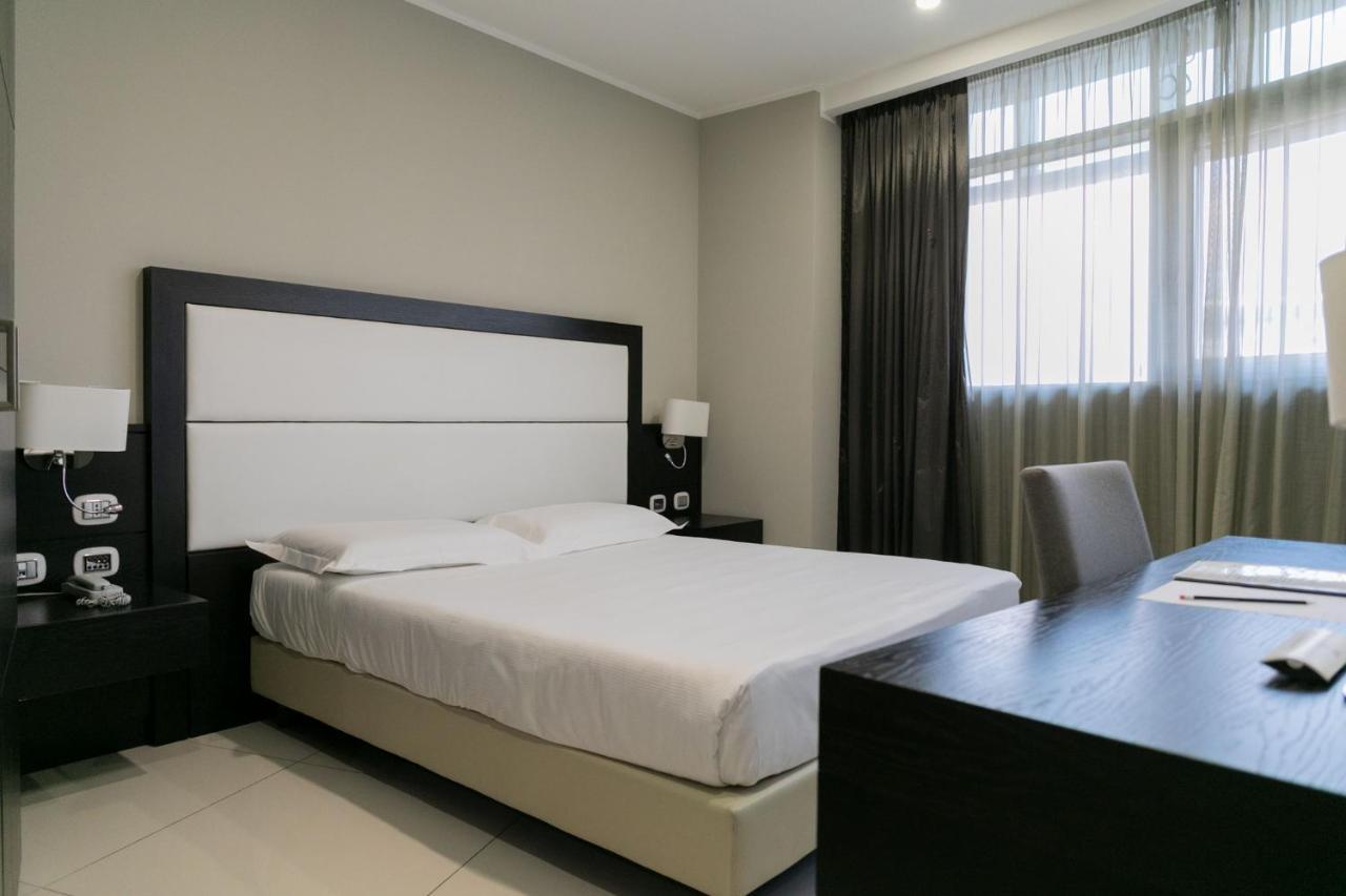 Marconi Hotel Ренде Екстер'єр фото